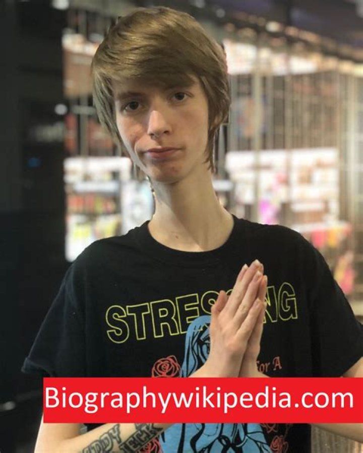Daddy Long Neck Biography